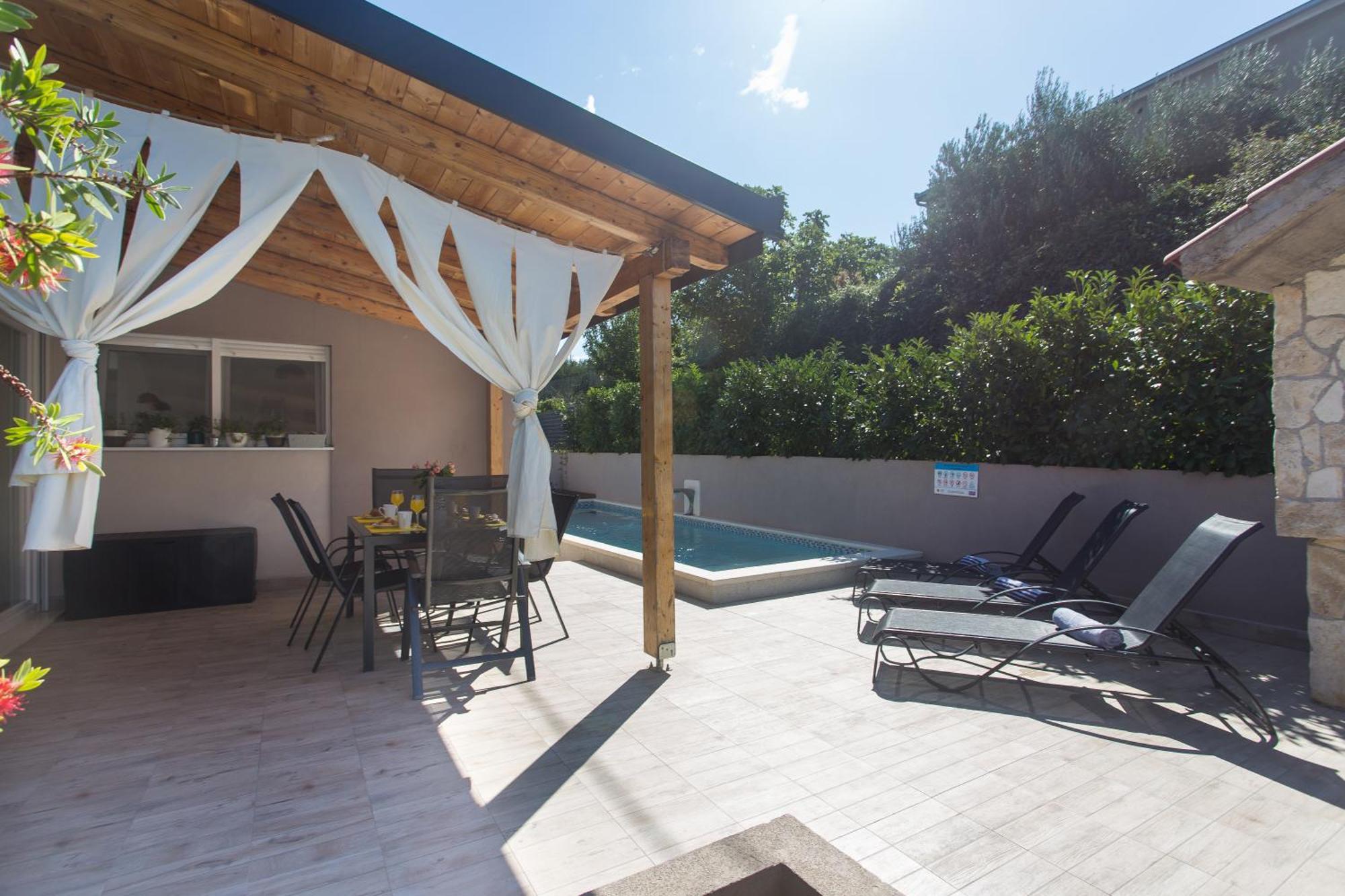 Life - New And Luxury Holiday House Kastela Bagian luar foto