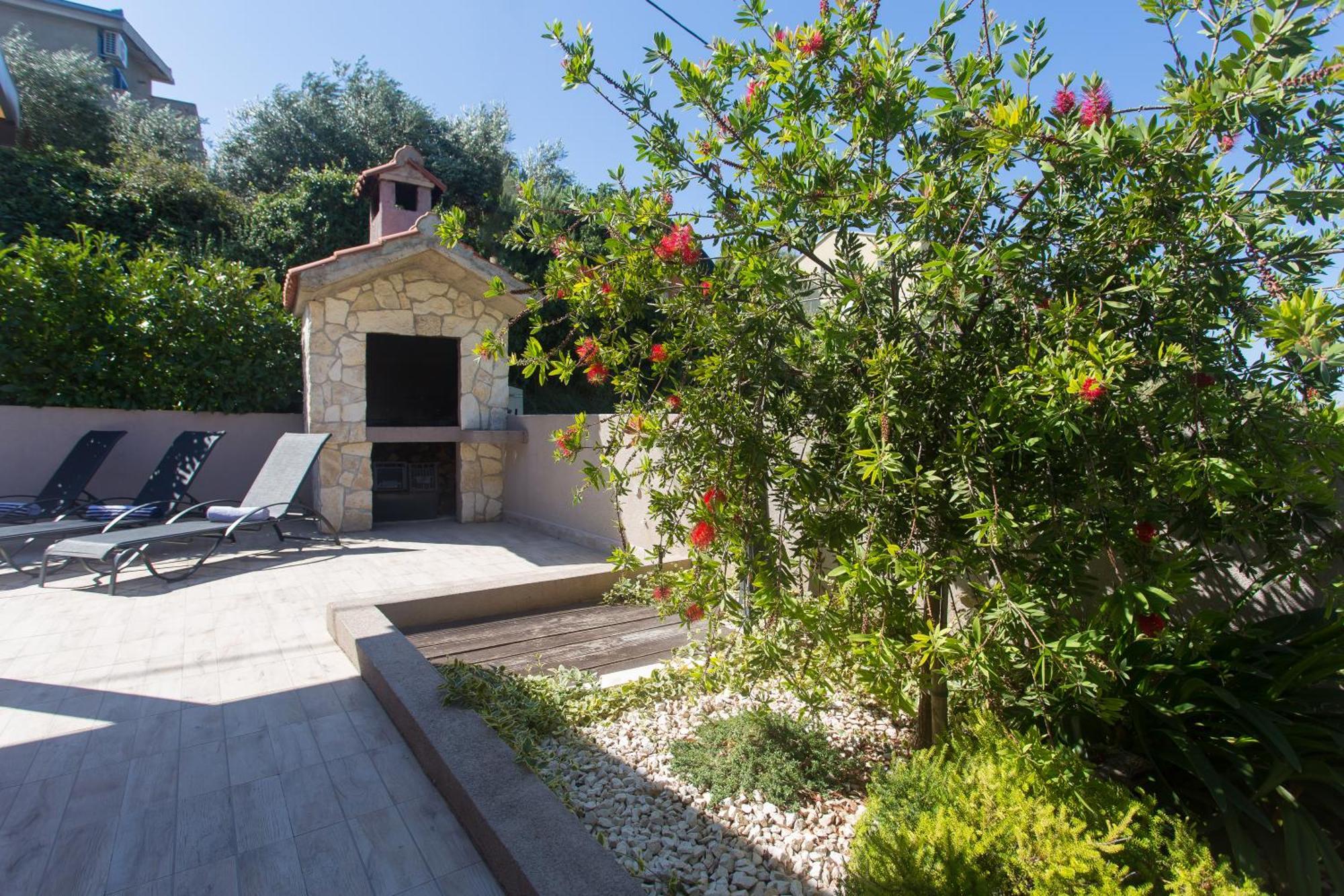 Life - New And Luxury Holiday House Kastela Bagian luar foto
