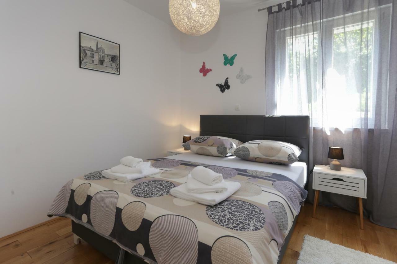 Life - New And Luxury Holiday House Kastela Bagian luar foto